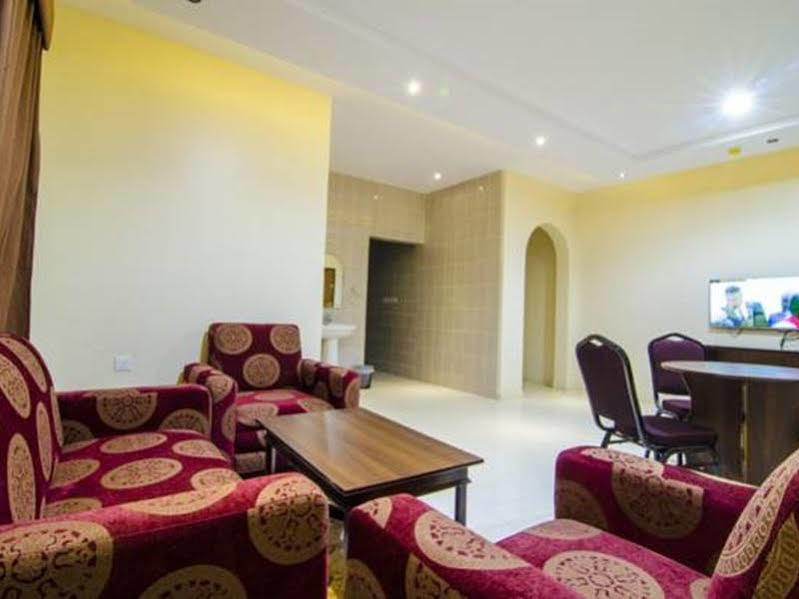 منازل المرجان للوحدات السكنية المفروشة Manzel Al Murjan Hotel Apartments ริยาดห์ ภายนอก รูปภาพ